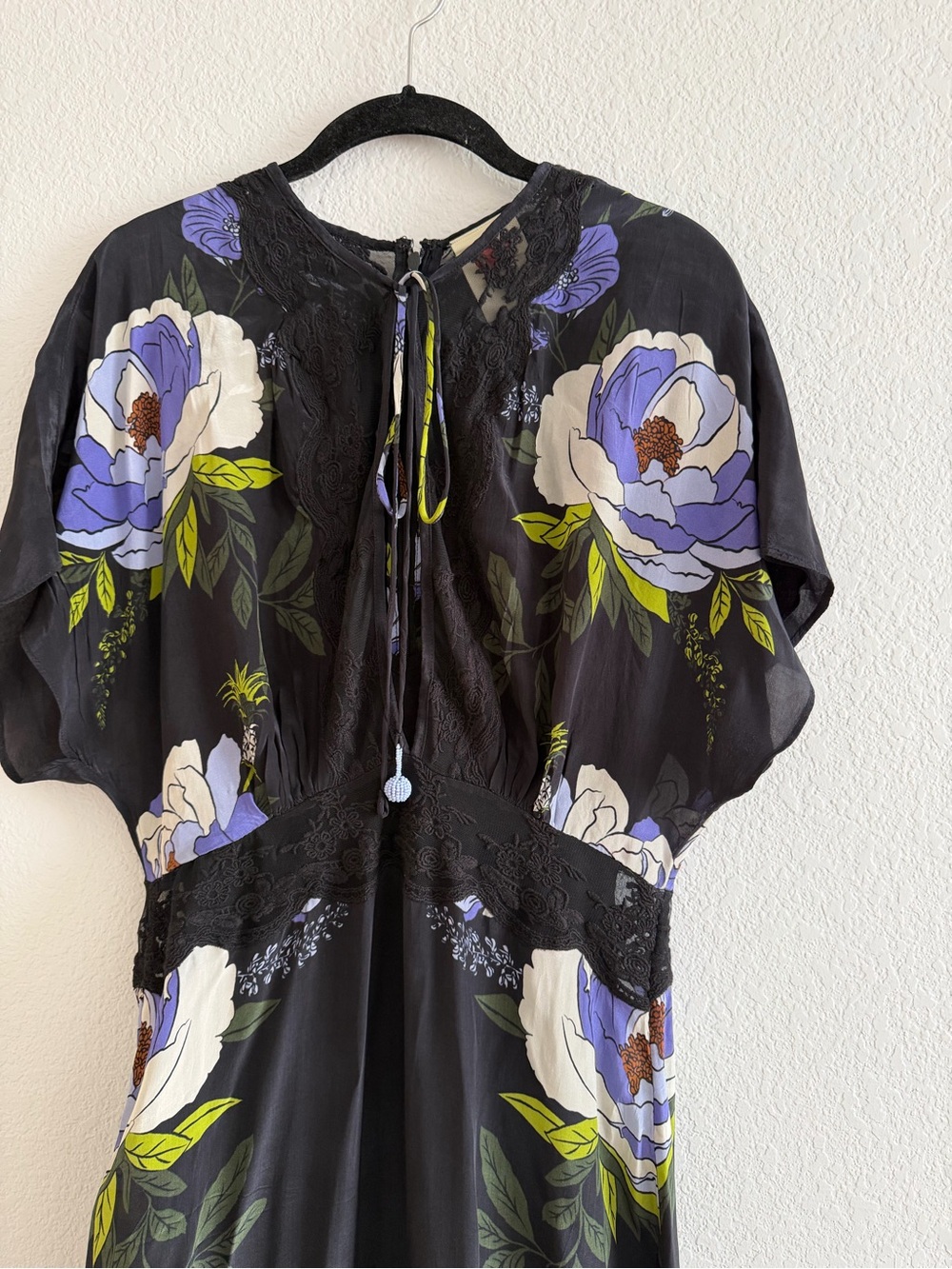 Farm Rio Soft Garden Laces Short-Sleeve Maxi Dress Medium - Picture 6 of 8
